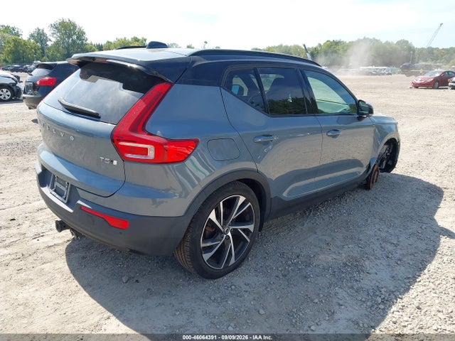 2021 VOLVO XC40 T5 R-DESIGN 4