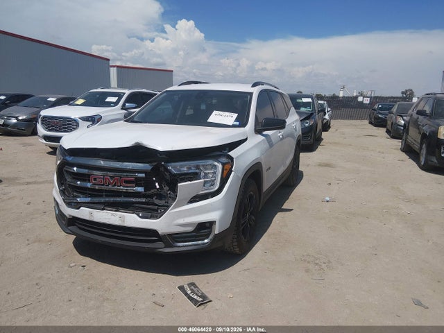 2022 GMC TERRAIN AWD AT4 2