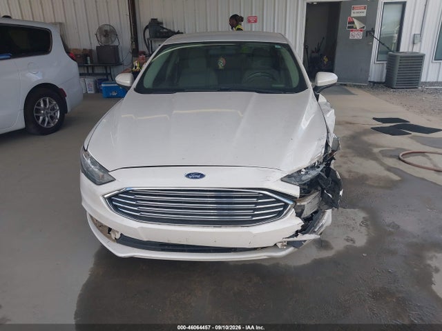2017 FORD FUSION SE 12
