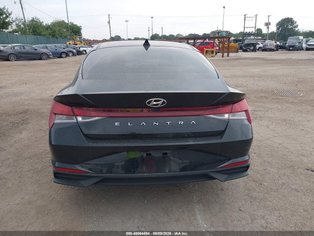 2022 HYUNDAI ELANTRA SEL 16