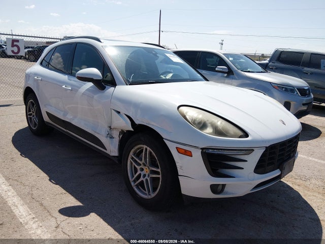 2017 PORSCHE MACAN 