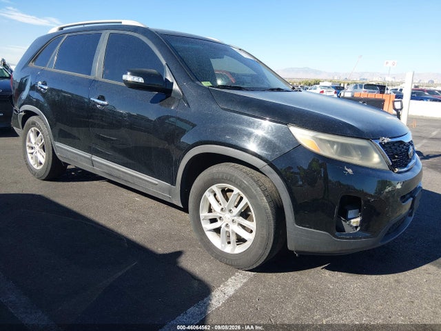 2014 KIA SORENTO LX