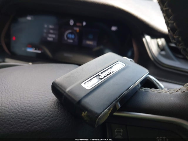 2023 JEEP GRAND CHEROKEE L ALTITUDE 4X2 11