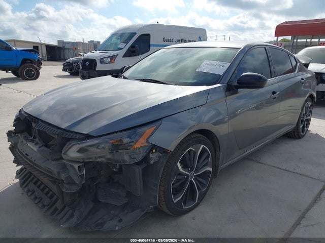 2023 NISSAN ALTIMA SR FWD 2