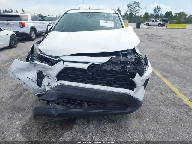 2023 TOYOTA RAV4 XLE 6