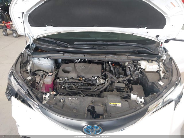 2022 TOYOTA SIENNA LE 10