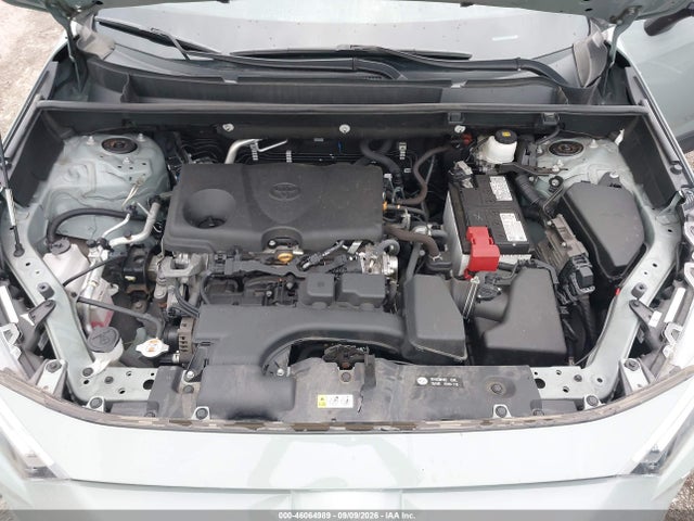 2022 TOYOTA RAV4 XLE 10
