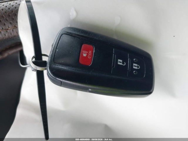 2022 TOYOTA RAV4 XLE 11
