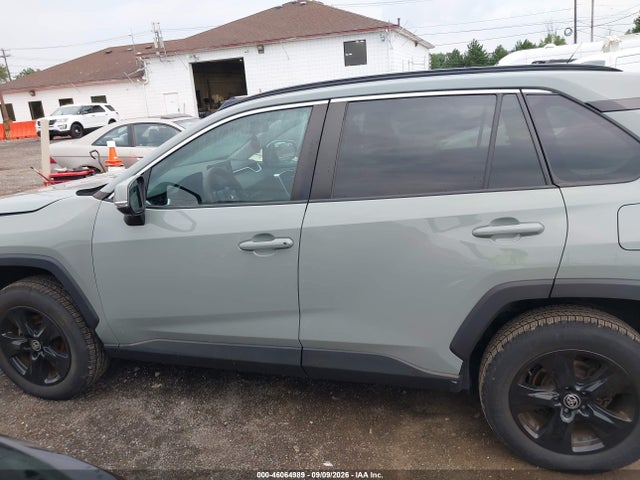 2022 TOYOTA RAV4 XLE 14