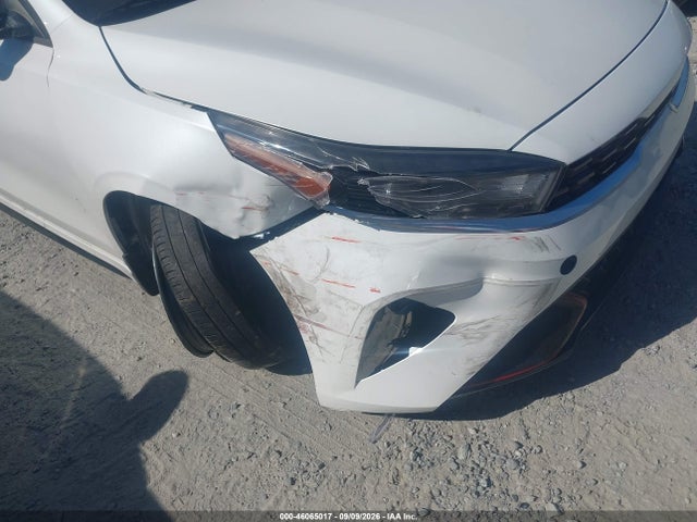 2023 KIA FORTE GT-LINE 6