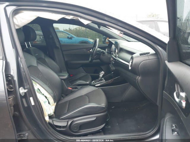 2021 KIA FORTE GT LINE 5