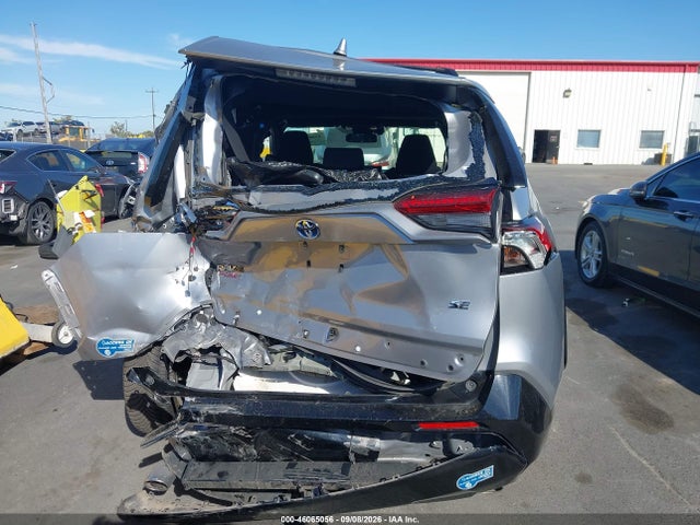 2021 TOYOTA RAV4 PRIME SE 16