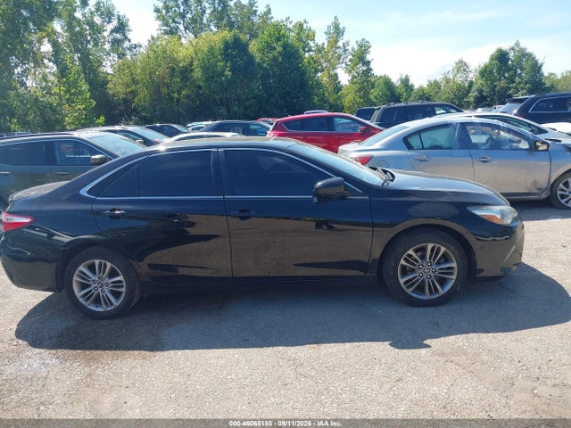 2017 TOYOTA CAMRY SE 12