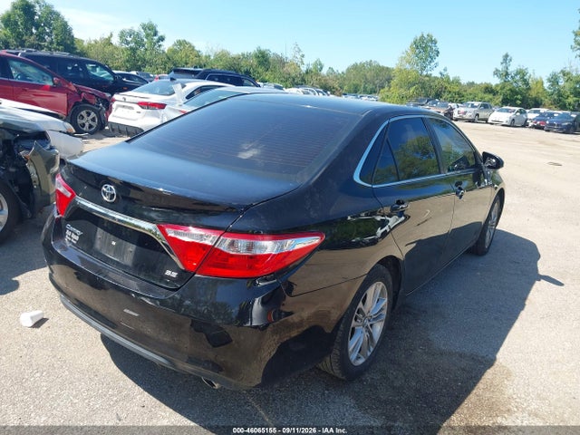 2017 TOYOTA CAMRY SE 4