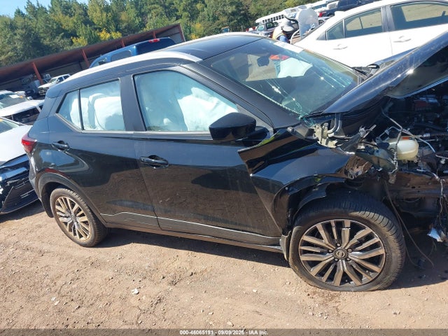 2021 NISSAN KICKS SV XTRONIC CVT 12