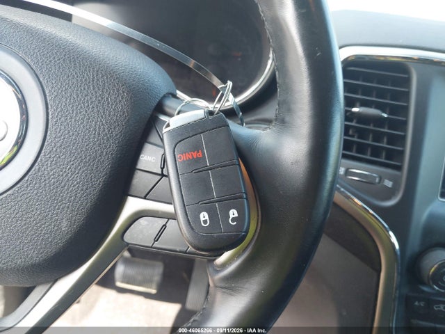 2018 JEEP GRAND CHEROKEE LAREDO E 4X4 11