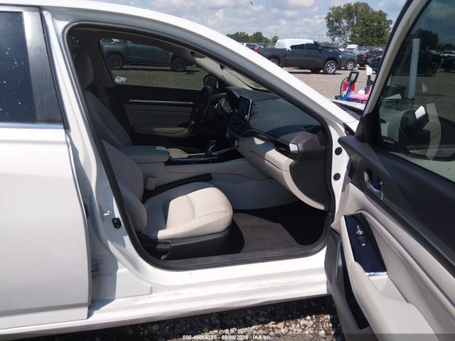 2022 NISSAN ALTIMA SV FWD 5