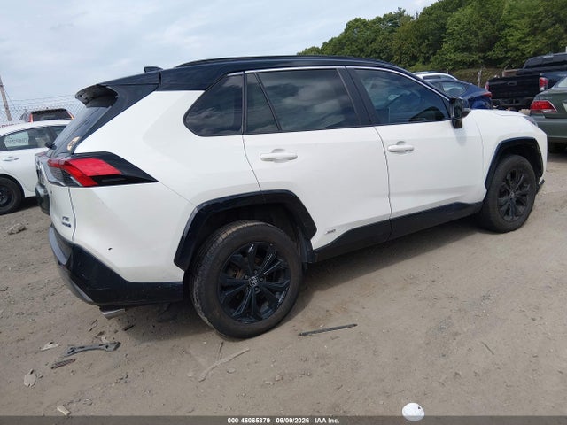 2022 TOYOTA RAV4 HYBRID XSE 4