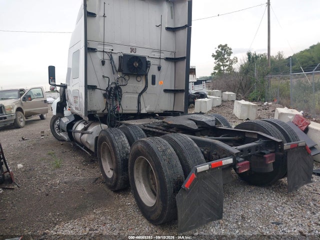 2019 INTERNATIONAL LT 3