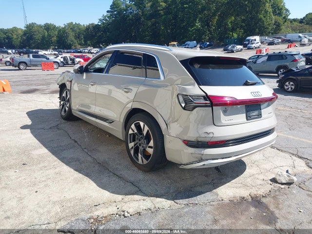 2022 AUDI E-TRON PREMIUM PLUS QUATTRO 3