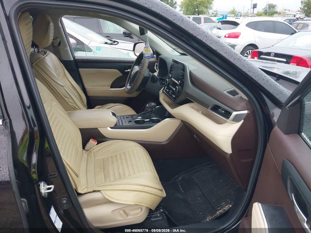 2022 TOYOTA HIGHLANDER XLE 5