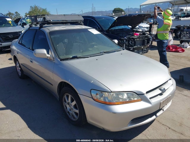 1999 Honda ACCORD LX 照片 1
