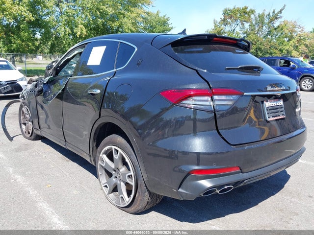2023 MASERATI LEVANTE MODENA 3