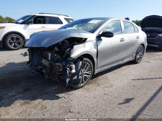 2023 KIA FORTE GT-LINE 2