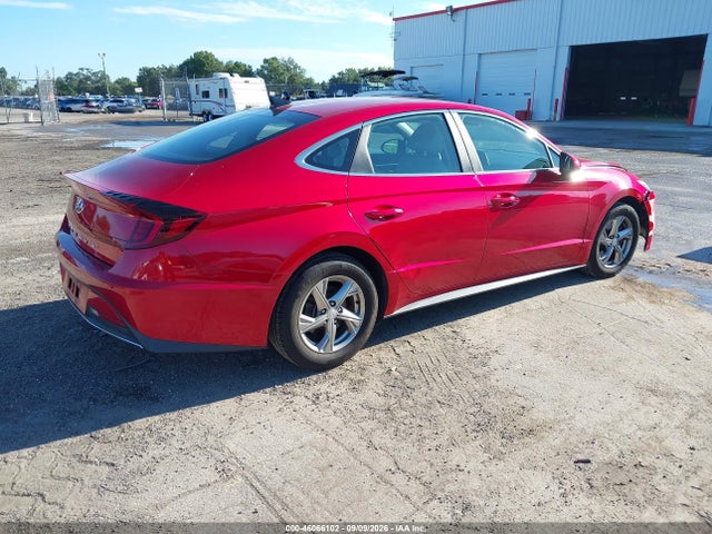 2022 HYUNDAI SONATA SE 4