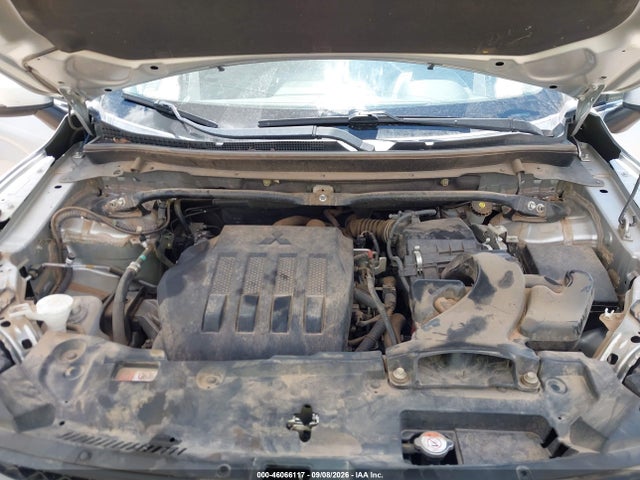 2019 MITSUBISHI ECLIPSE CROSS ES 10