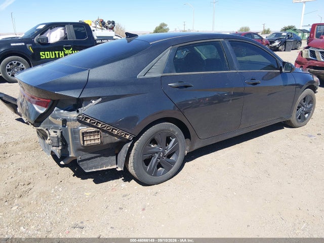 2023 HYUNDAI ELANTRA SEL 4