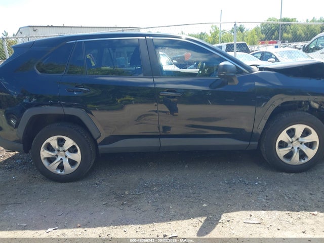 2022 TOYOTA RAV4 LE 13