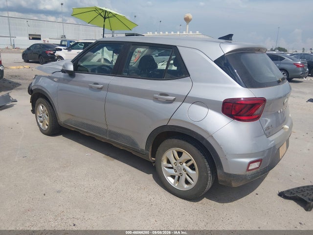 2022 HYUNDAI VENUE SE 3