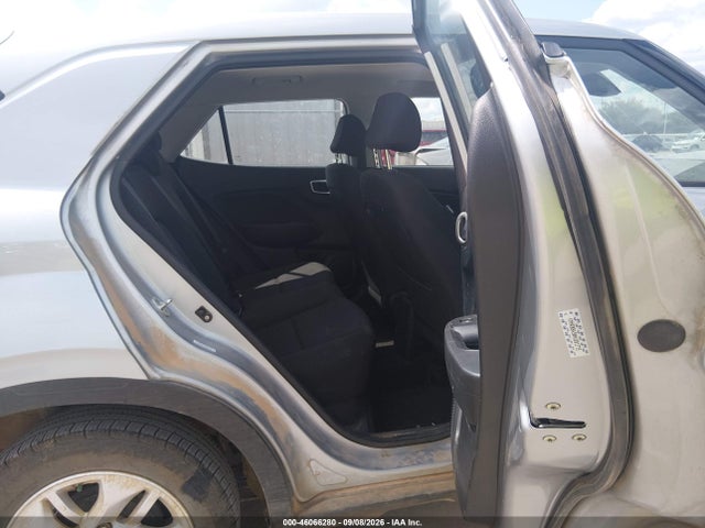 2022 HYUNDAI VENUE SE 8