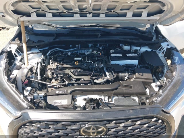 2025 TOYOTA COROLLA CROSS LE 10