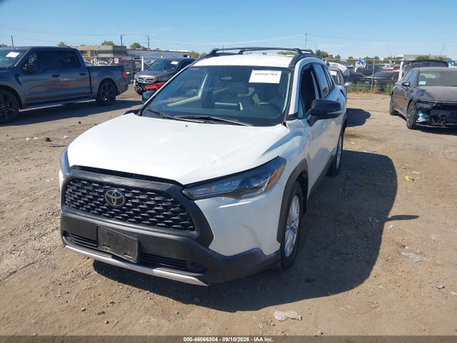 2025 TOYOTA COROLLA CROSS LE 2