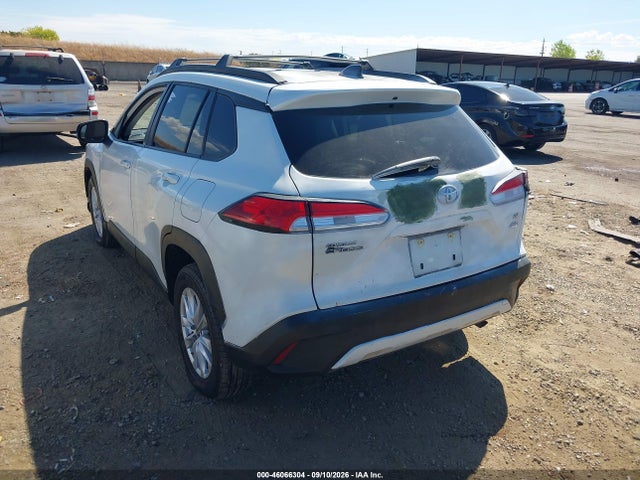 2025 TOYOTA COROLLA CROSS LE 3