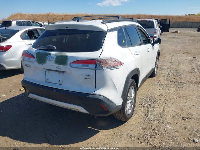 2025 TOYOTA COROLLA CROSS LE 4