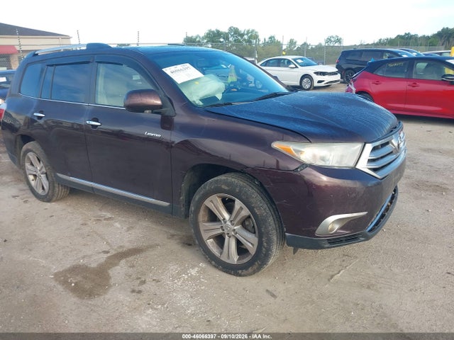 2013 TOYOTA HIGHLANDE LIMITED V6