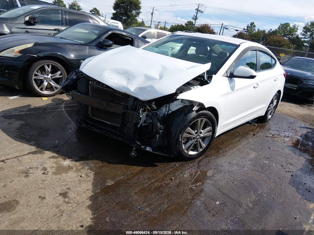 2017 HYUNDAI ELANTRA SE 2