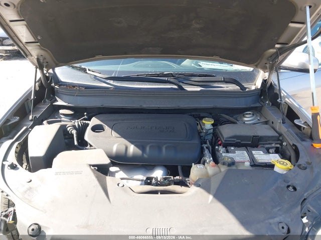 2019 JEEP CHEROKEE LATITUDE FWD 10