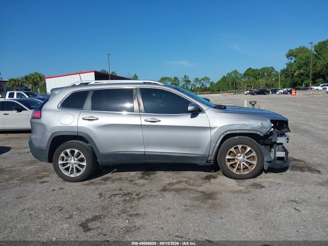 2019 JEEP CHEROKEE LATITUDE FWD 13