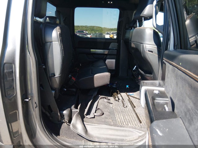 2023 FORD F-150 PLATINUM 8