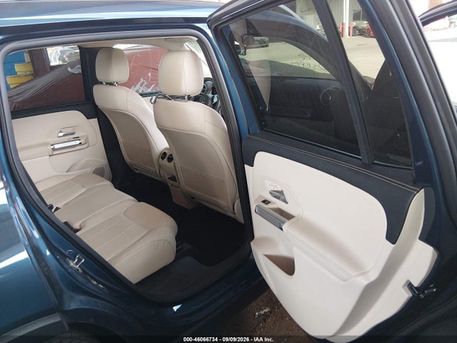 2023 MERCEDES-BENZ GLB 250 4MATIC 8