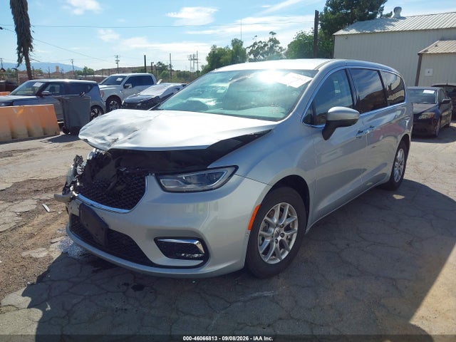 2023 CHRYSLER PACIFICA TOURING L 2