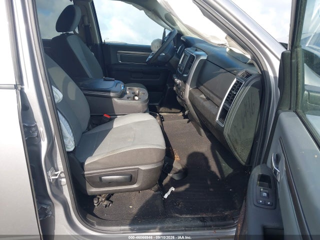 2023 RAM 1500 CLASSIC SLT 5