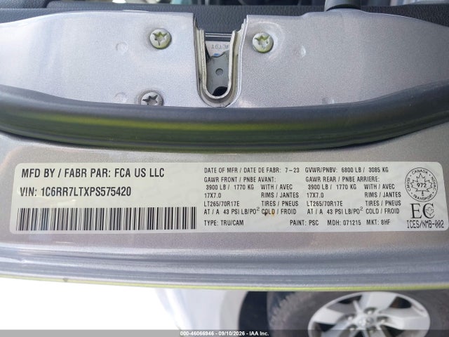 2023 RAM 1500 CLASSIC SLT 9