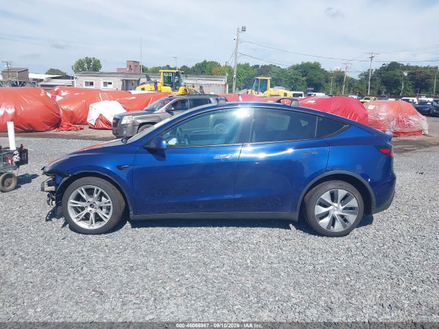 2022 TESLA MODEL Y LONG RANGE DUAL MOTOR ALL-WHEEL DRIVE 14