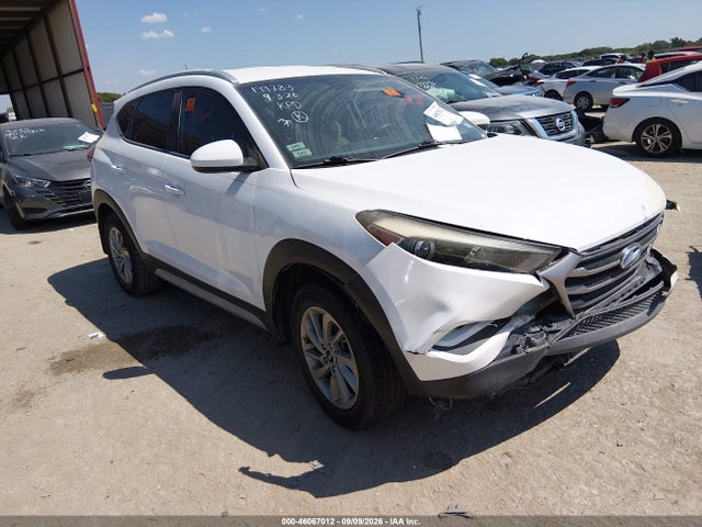 2017 HYUNDAI TUCSON SE