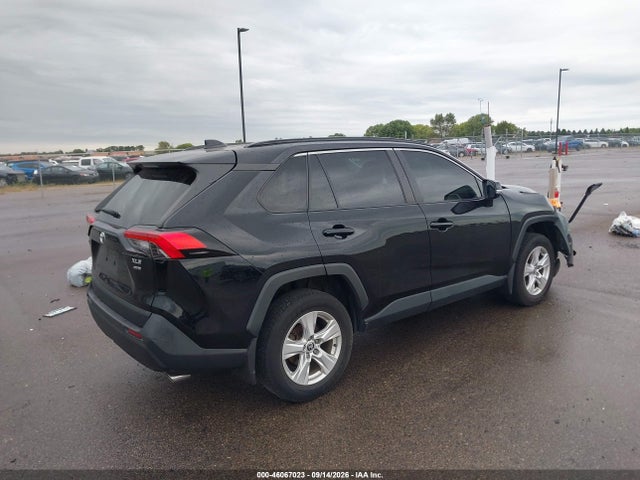 2021 TOYOTA RAV4 XLE 4